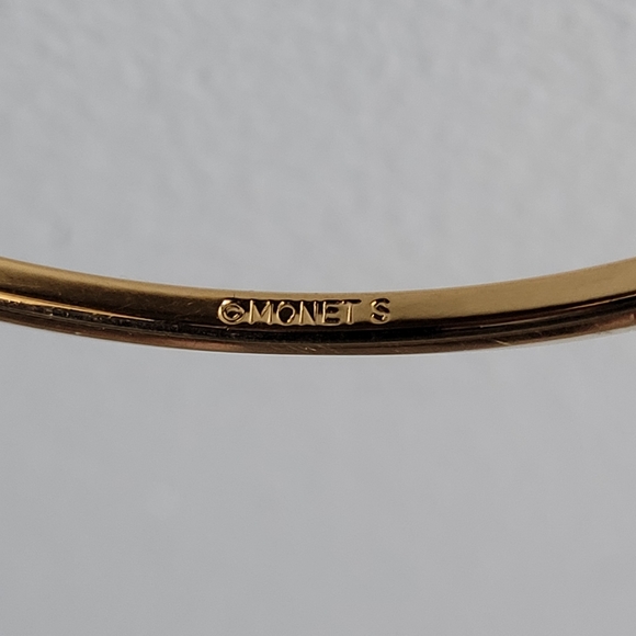 MONET small octagonal gold-tone bangle bracelet - Picture 2 of 5
